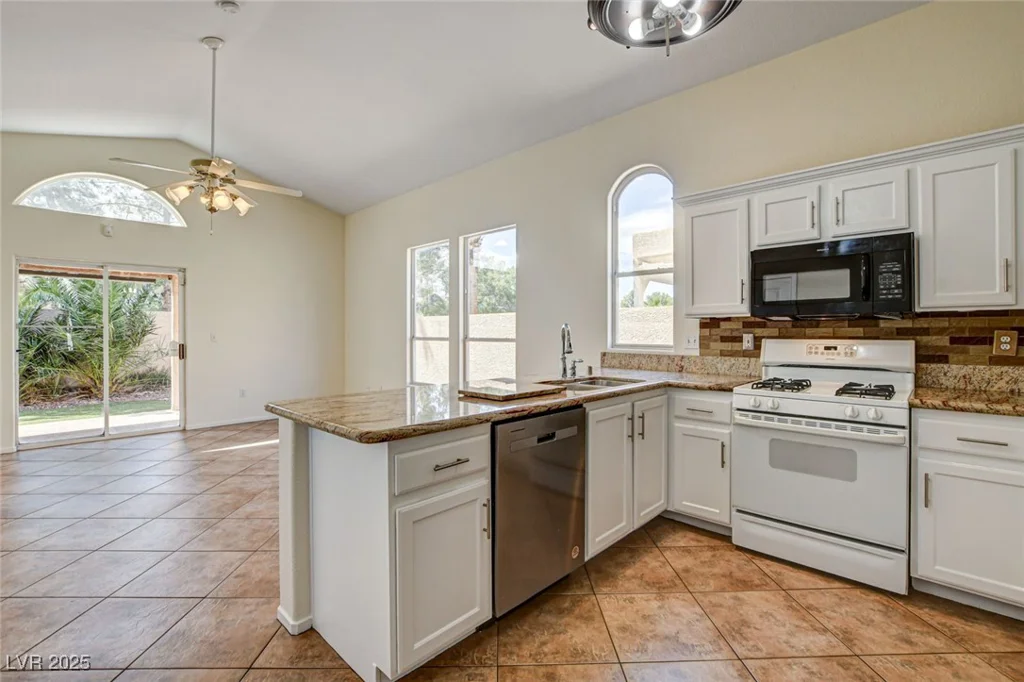 9530 Redstar, Las Vegas, NV 89123