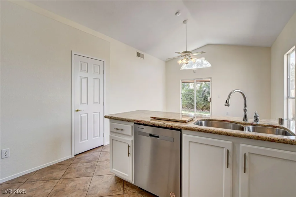9530 Redstar, Las Vegas, NV 89123