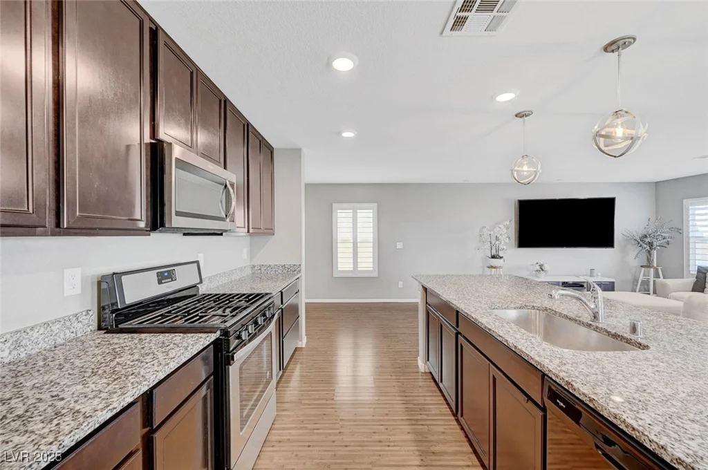 7870 Formitch, Las Vegas, NV 89166