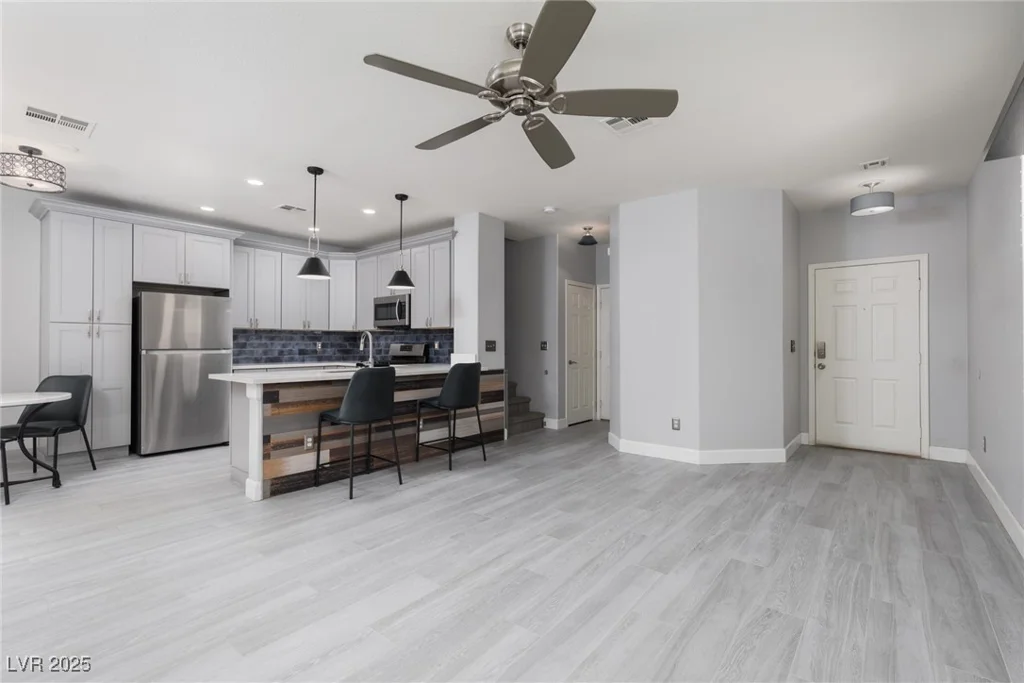 689 Principle Point, Henderson, NV 89012