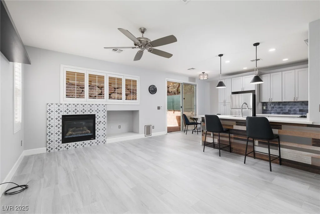 689 Principle Point, Henderson, NV 89012