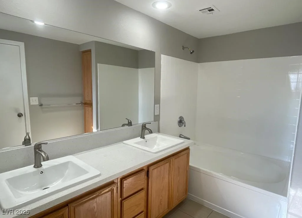 2105 William Holden, Las Vegas, NV 89142