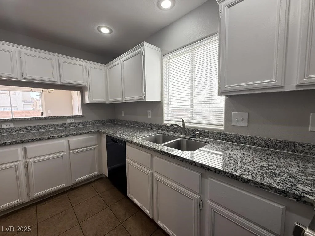 2105 William Holden, Las Vegas, NV 89142