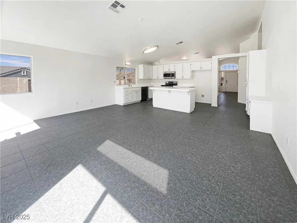 676 Covina, Henderson, NV 89002