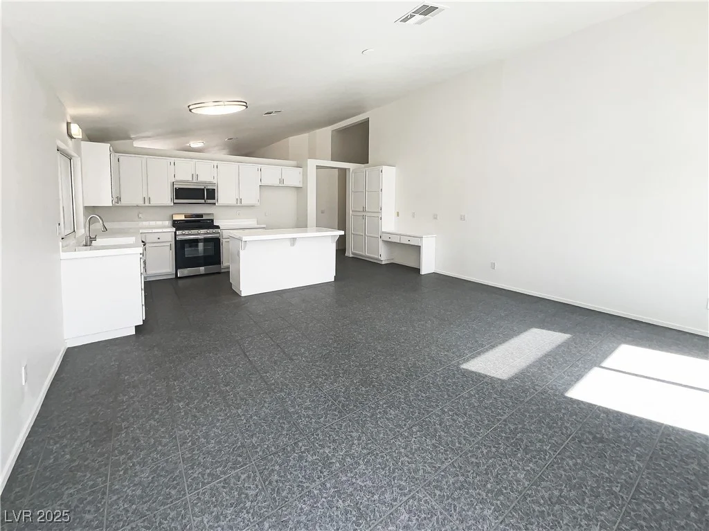 676 Covina, Henderson, NV 89002