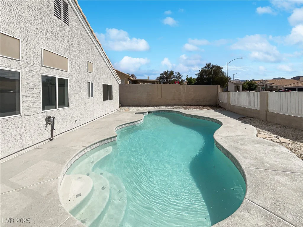 676 Covina, Henderson, NV 89002