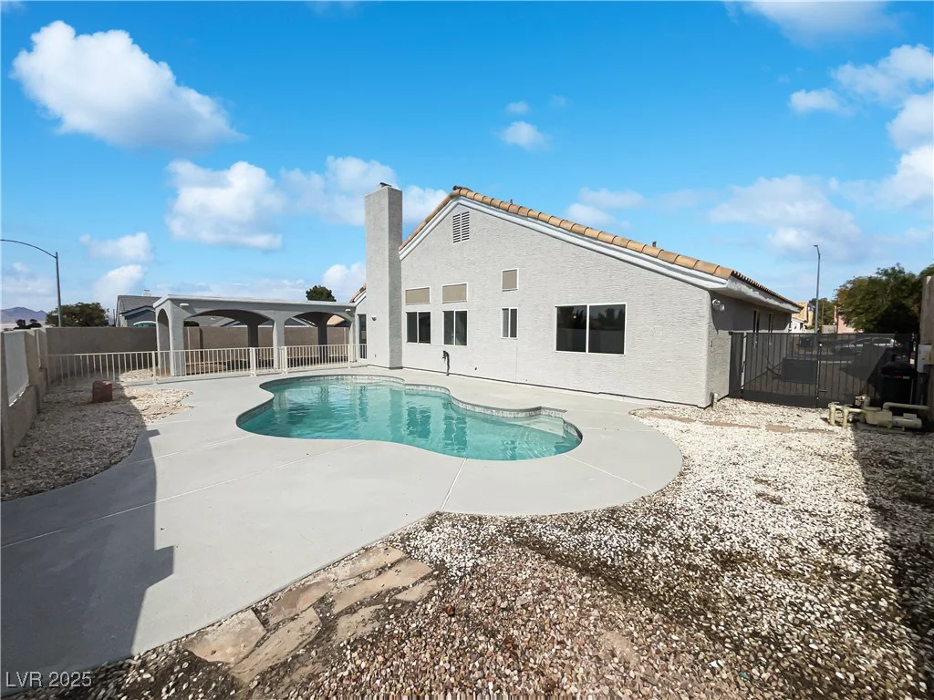 676 Covina, Henderson, NV 89002