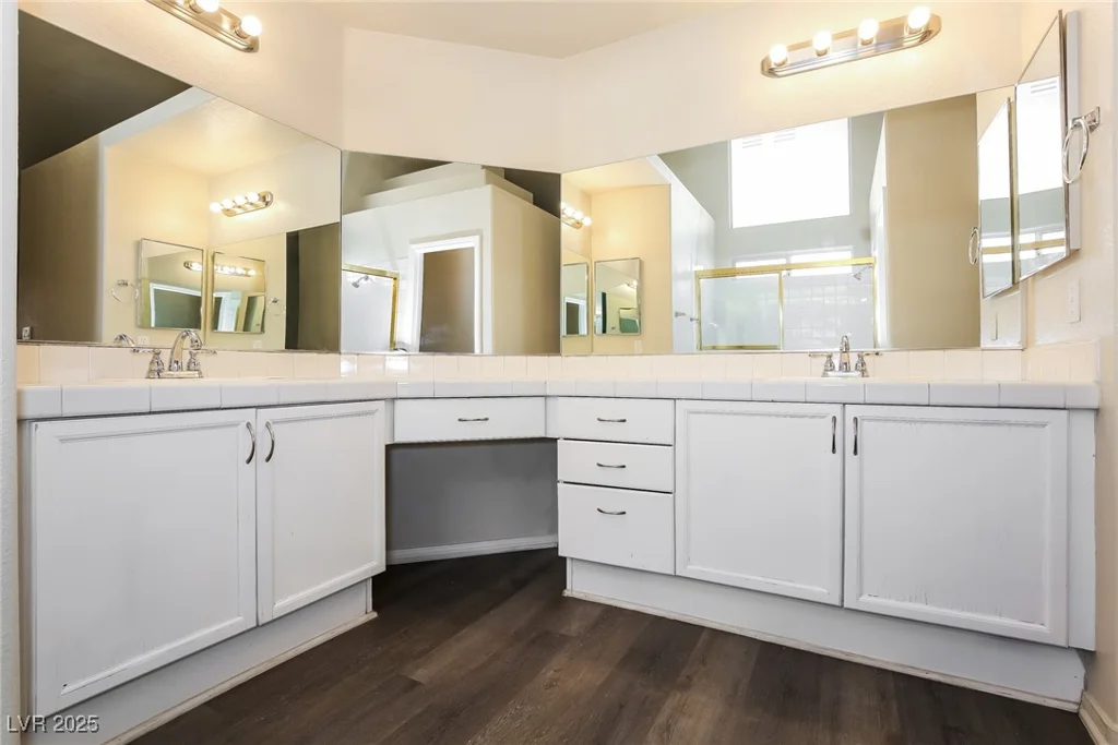 3214 Gilmore, North Las Vegas, NV 89032