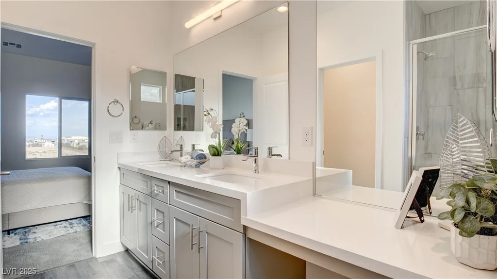 1157 Blossom Point, Las Vegas, NV 89135