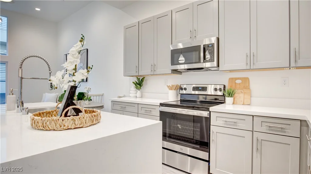 1157 Blossom Point, Las Vegas, NV 89135