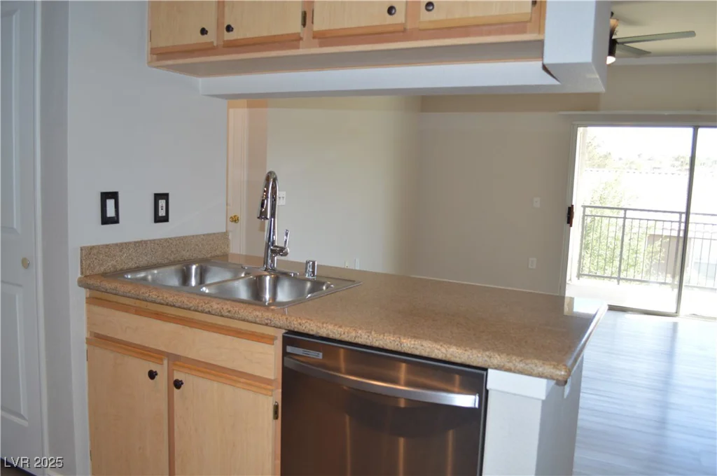 2900 Sunridge Heights, Henderson, NV 89052