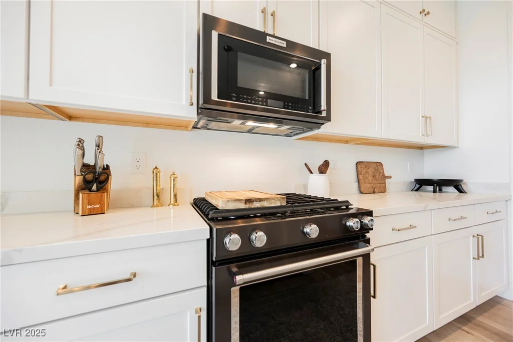 8968 Skye Treeline, Las Vegas, NV 89166