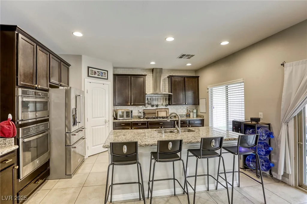 8137 Crushed Velvet, Las Vegas, NV 89166