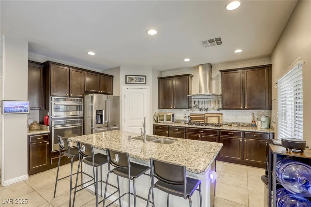 8137 Crushed Velvet, Las Vegas, NV 89166