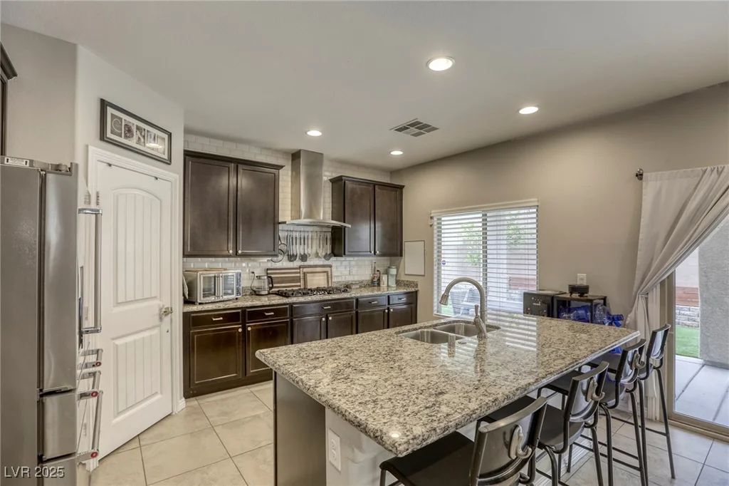 8137 Crushed Velvet, Las Vegas, NV 89166
