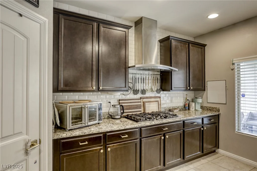 8137 Crushed Velvet, Las Vegas, NV 89166