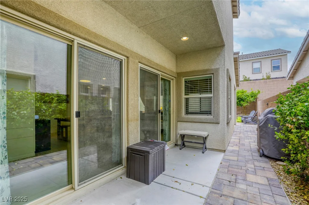 8137 Crushed Velvet, Las Vegas, NV 89166