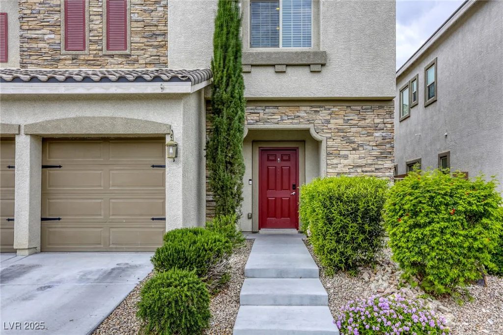 8137 Crushed Velvet, Las Vegas, NV 89166
