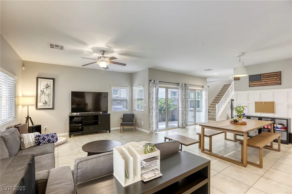 8137 Crushed Velvet, Las Vegas, NV 89166
