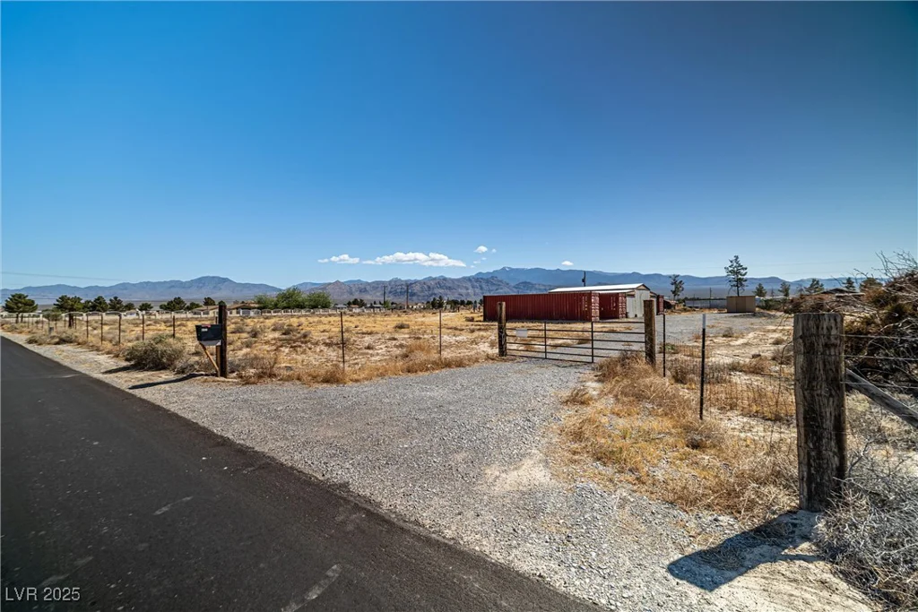 5111 Malibou, Pahrump, NV 89061