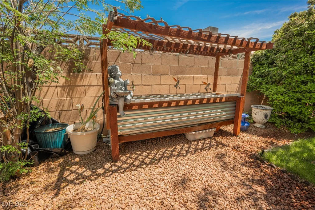 3704 Blairmoor, North Las Vegas, NV 89032