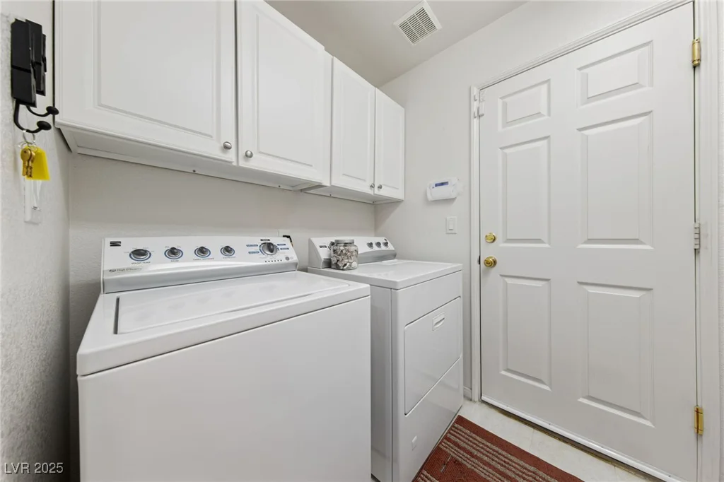 5310 Eel River, North Las Vegas, NV 89031