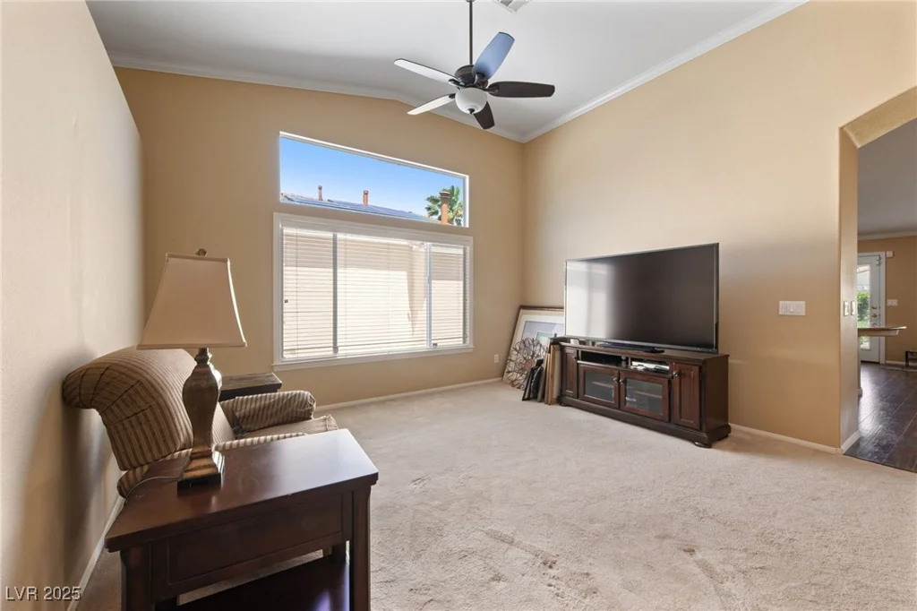5310 Eel River, North Las Vegas, NV 89031