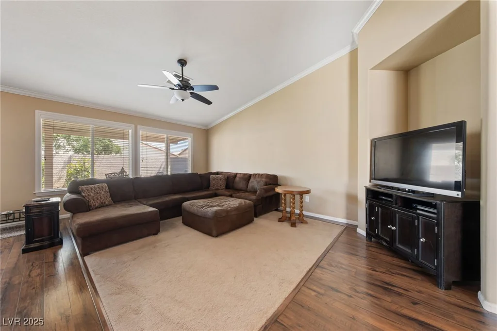 5310 Eel River, North Las Vegas, NV 89031
