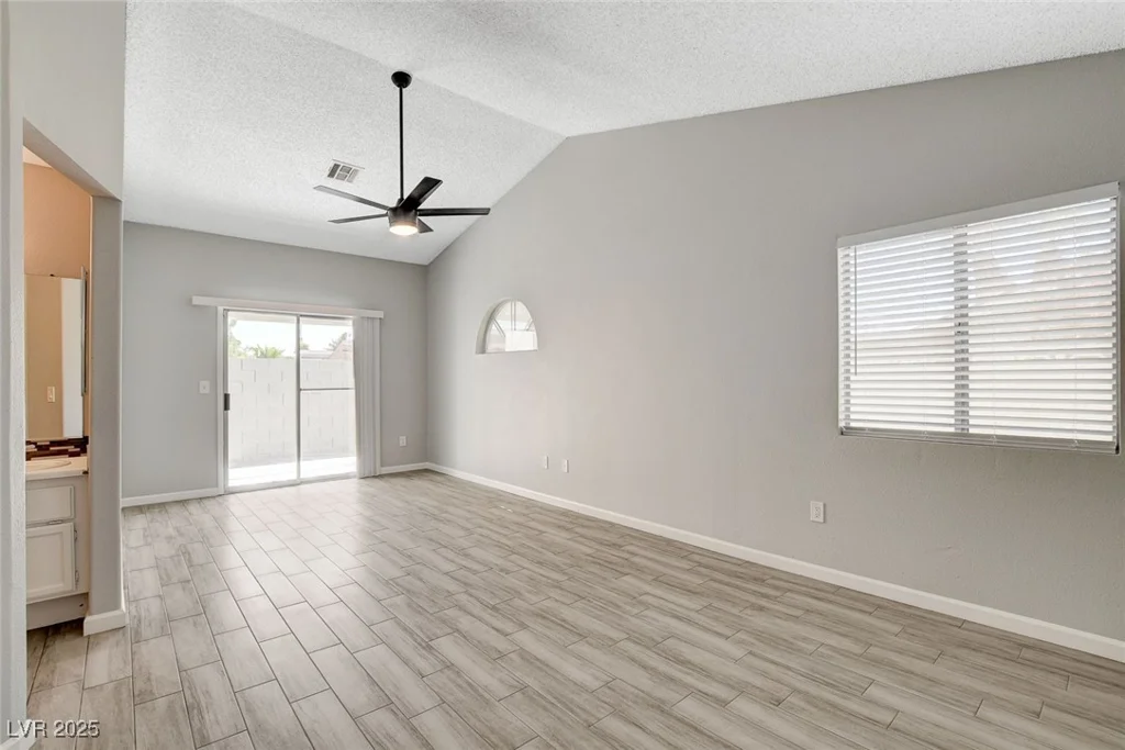 4052 Compass Rose, Las Vegas, NV 89108