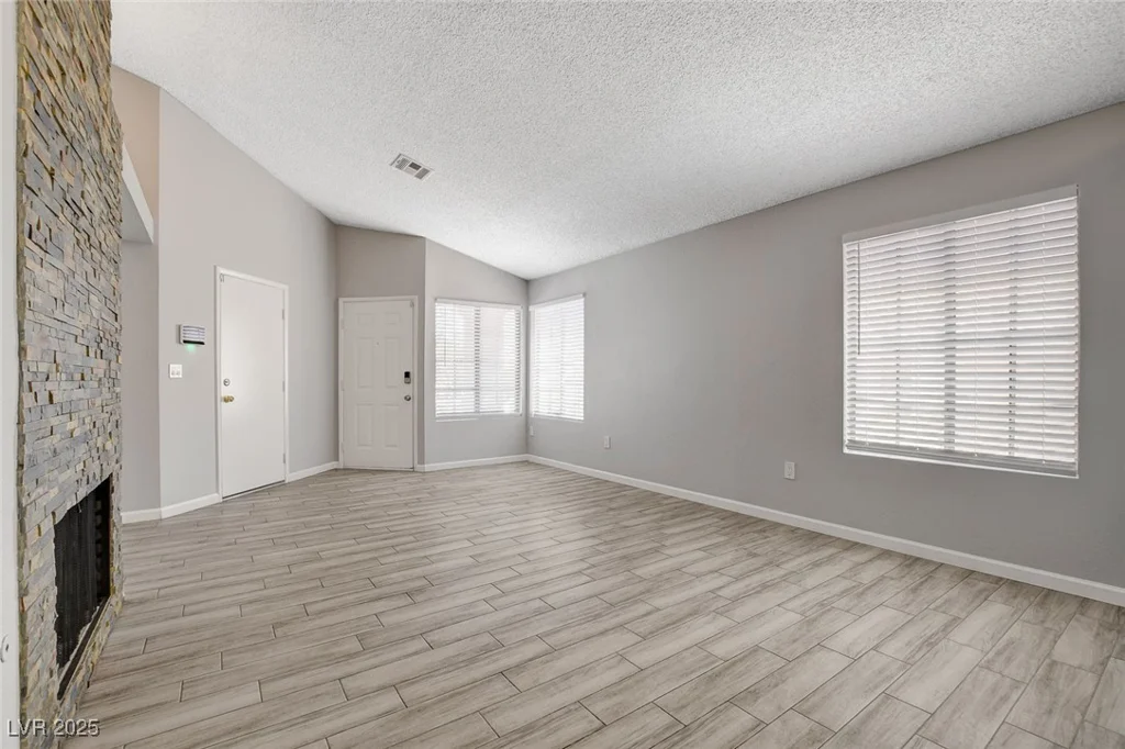 4052 Compass Rose, Las Vegas, NV 89108