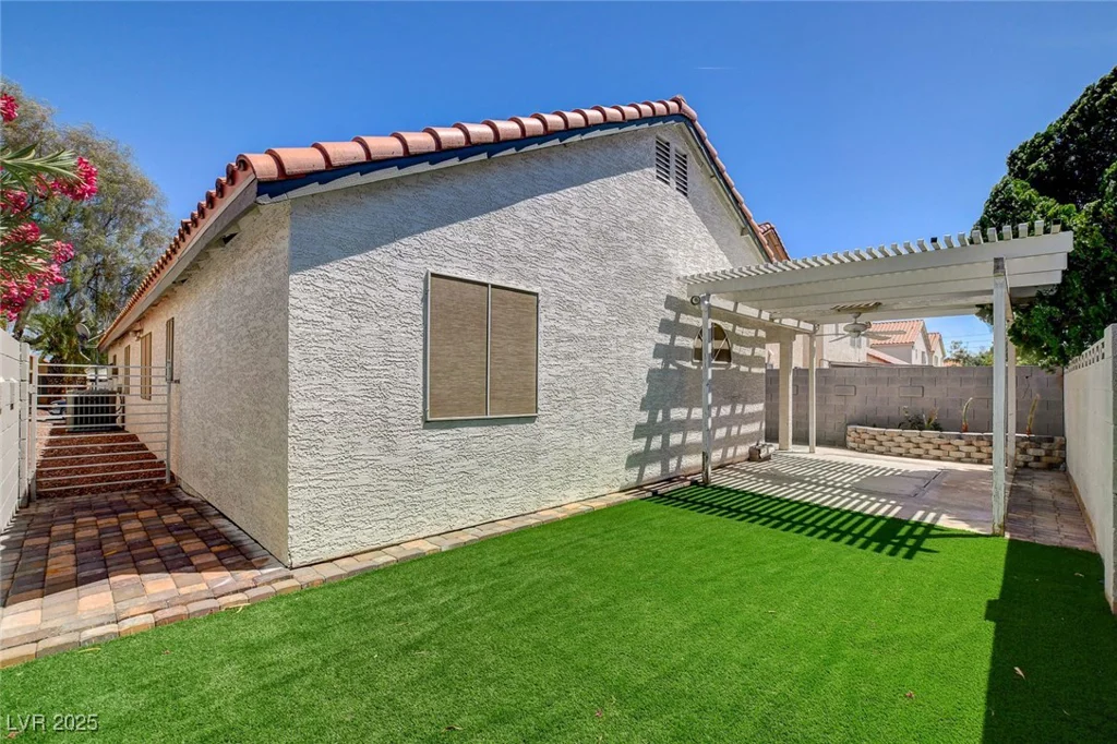 4052 Compass Rose, Las Vegas, NV 89108