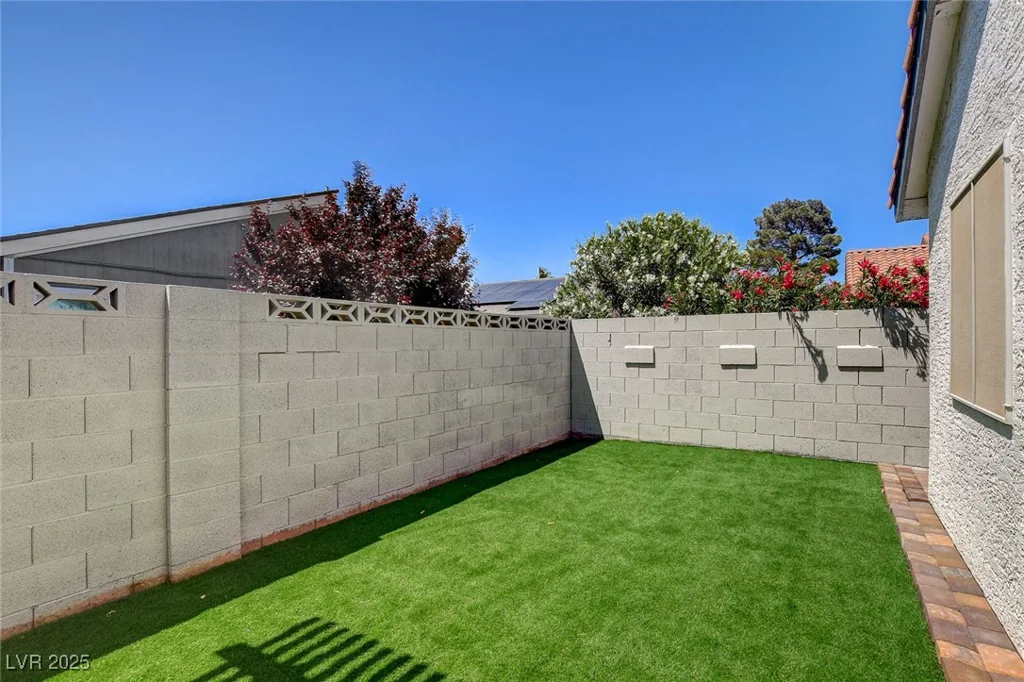 4052 Compass Rose, Las Vegas, NV 89108