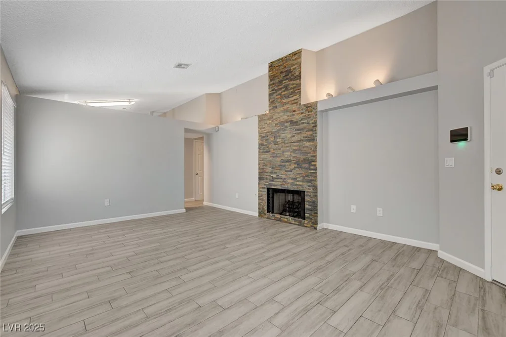 4052 Compass Rose, Las Vegas, NV 89108