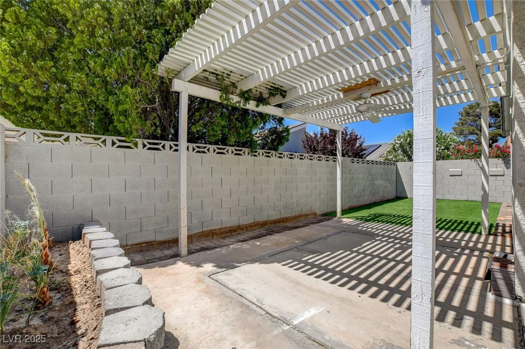 4052 Compass Rose, Las Vegas, NV 89108