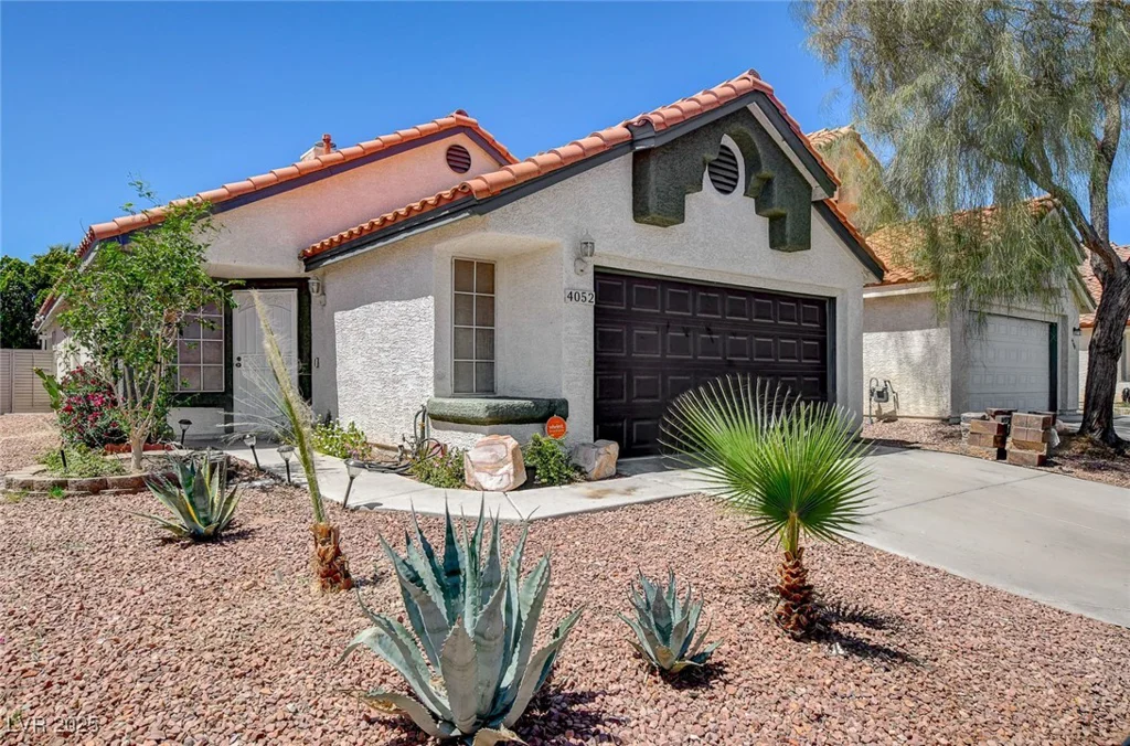 4052 Compass Rose, Las Vegas, NV 89108
