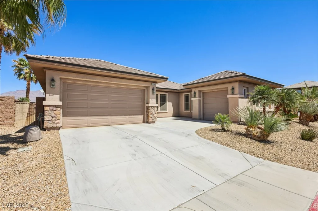 3904 Redbreast, North Las Vegas, NV 89084