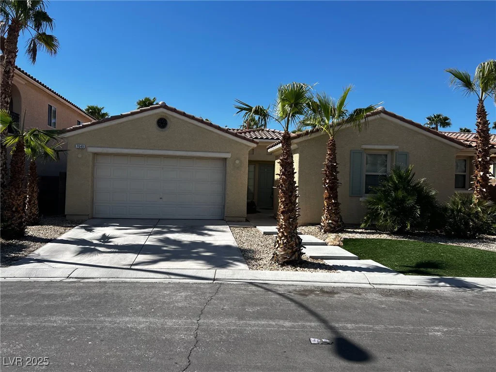 7649 Slide Rock, Las Vegas, NV 89113