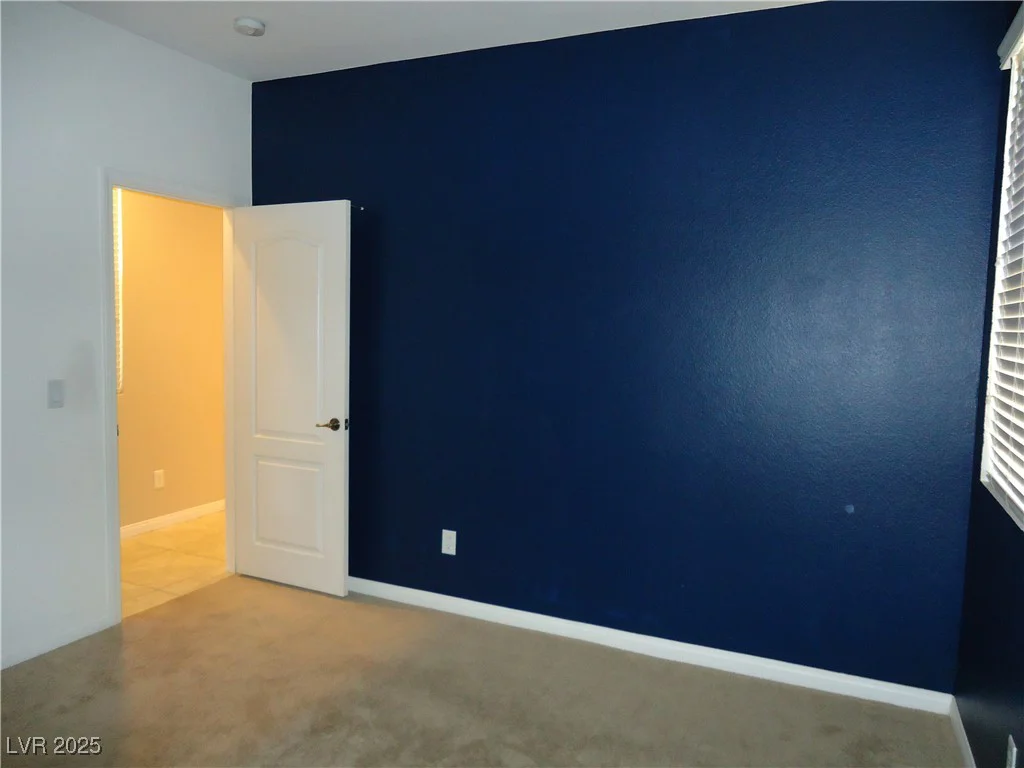 7649 Slide Rock, Las Vegas, NV 89113