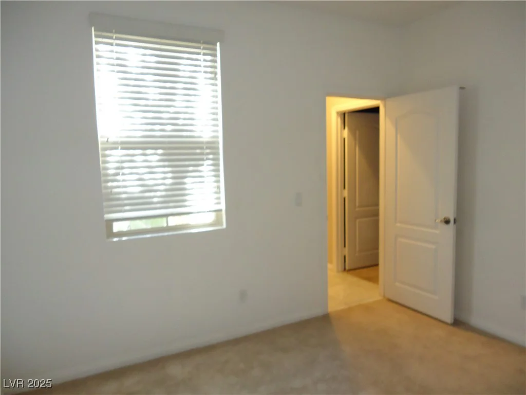 7649 Slide Rock, Las Vegas, NV 89113
