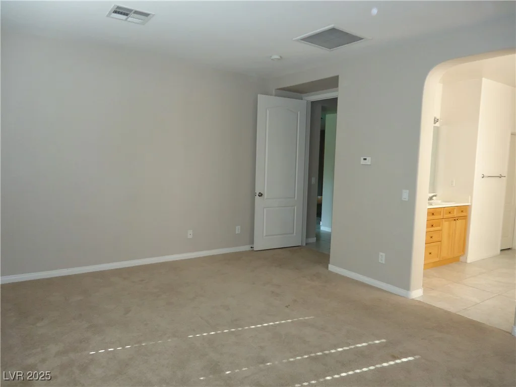7649 Slide Rock, Las Vegas, NV 89113