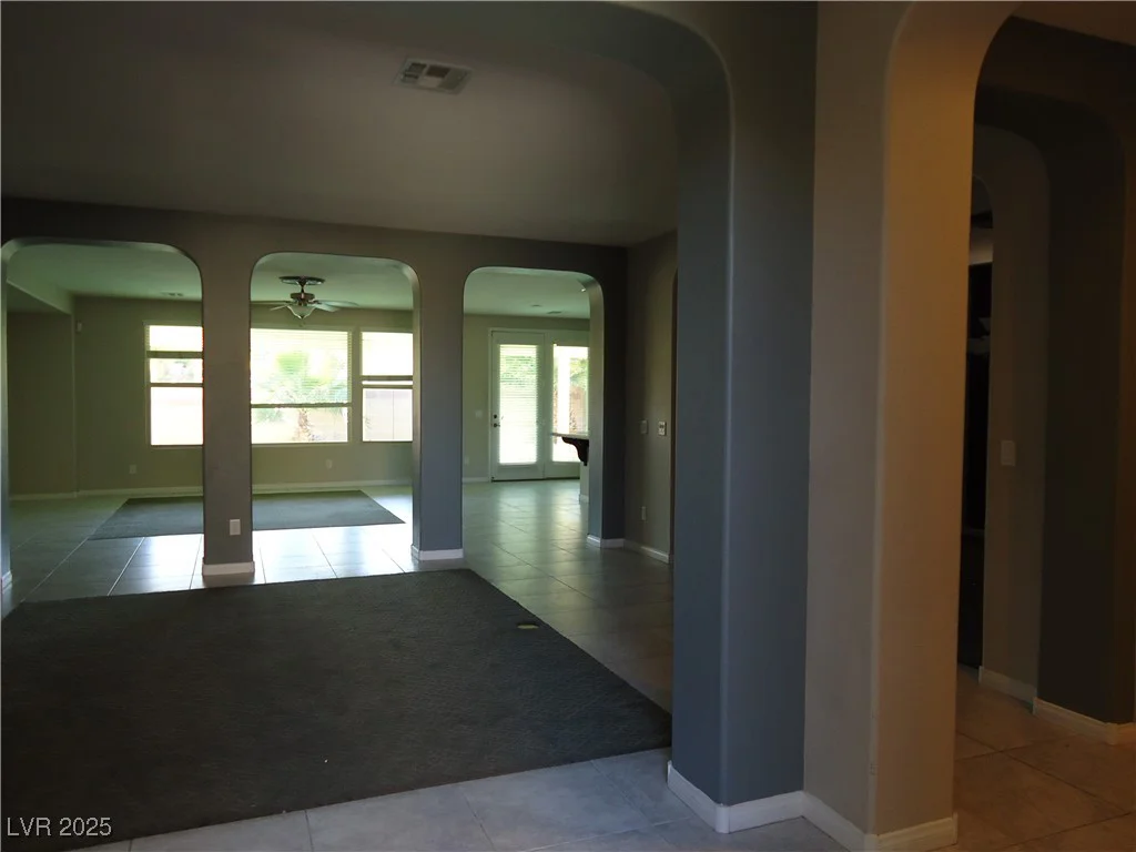 7649 Slide Rock, Las Vegas, NV 89113