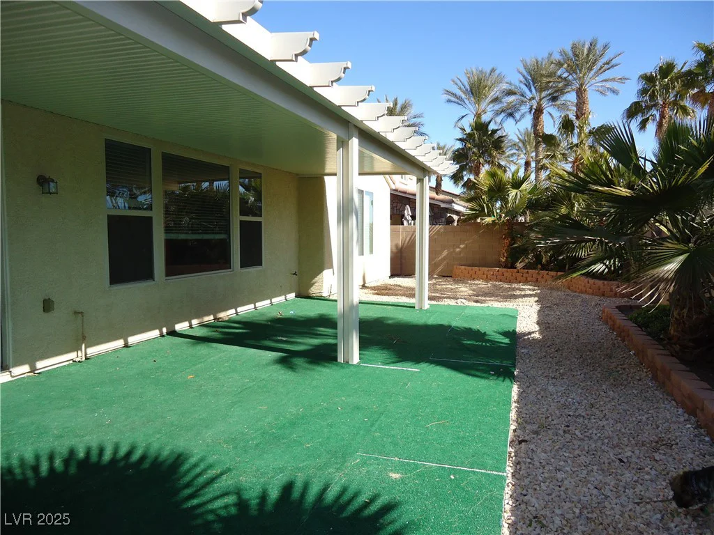 7649 Slide Rock, Las Vegas, NV 89113