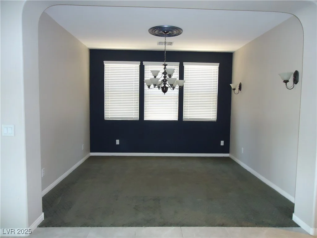 7649 Slide Rock, Las Vegas, NV 89113