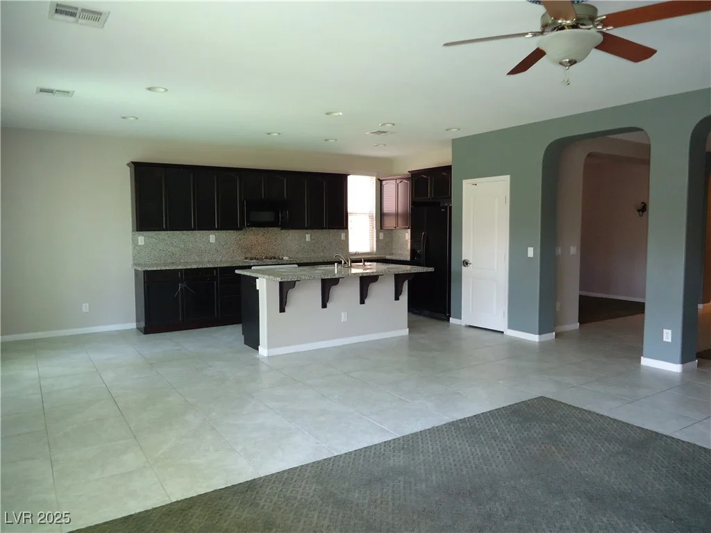 7649 Slide Rock, Las Vegas, NV 89113