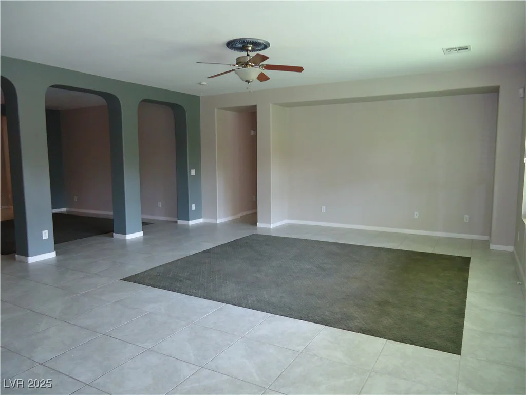7649 Slide Rock, Las Vegas, NV 89113