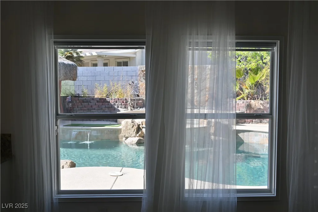 1105 Enderly, Las Vegas, NV 89144