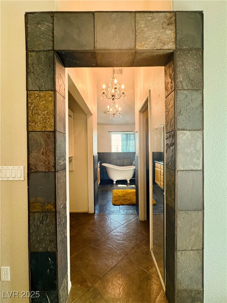 1105 Enderly, Las Vegas, NV 89144
