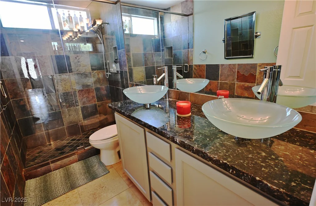 1105 Enderly, Las Vegas, NV 89144