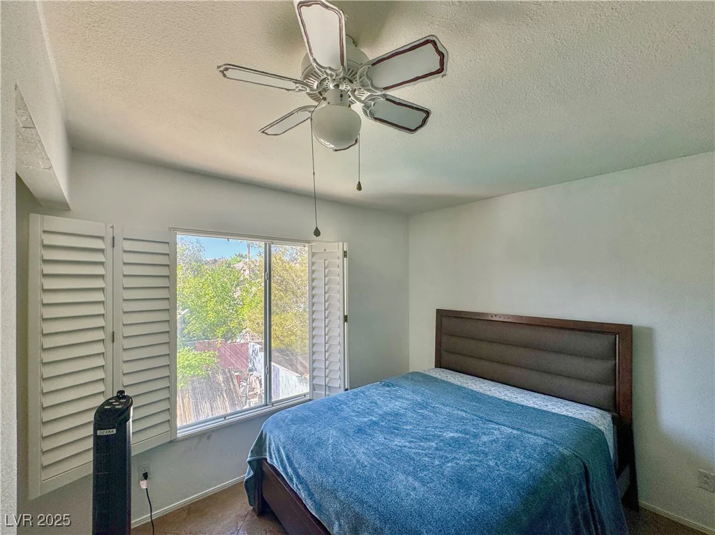1105 Enderly, Las Vegas, NV 89144