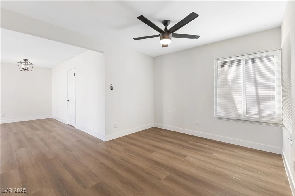5035 Meadow Grove, Las Vegas, NV 89120